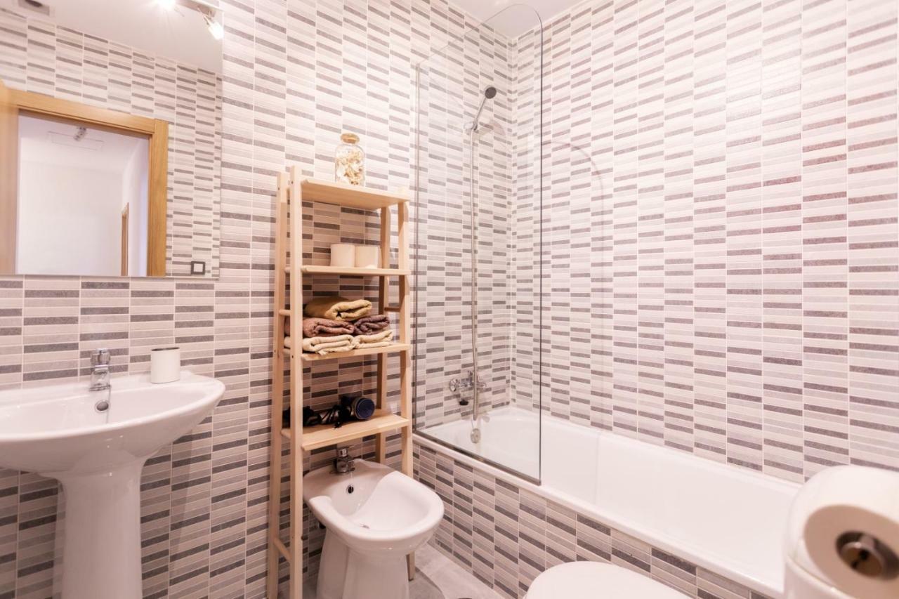 -Malagasunapts- Rooftop Pool & Free Parking Esterno foto